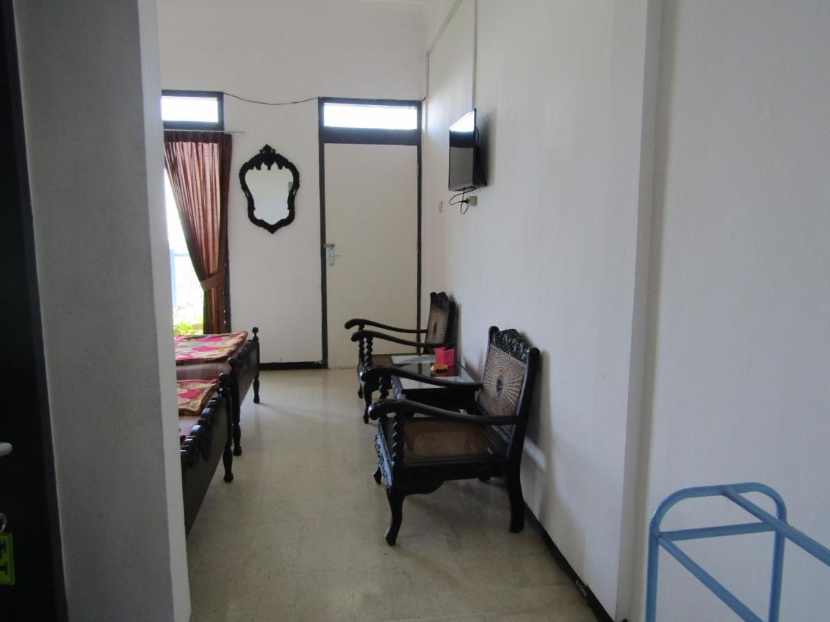 Hotel Pantes Sarangan Esterno foto